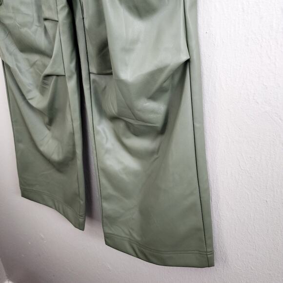 NWT Steve Madden Green Faux Leather Wide Leg Cargo Pant Utility L Vegan - Picture 4 of 9